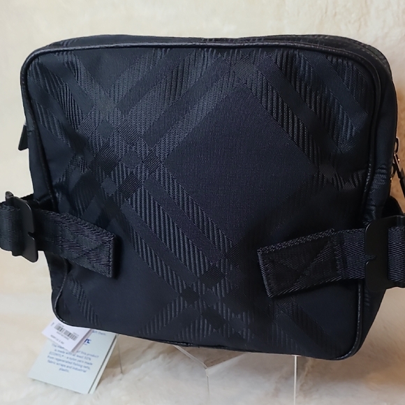 NWT Burberry Men's Toiletry Bag